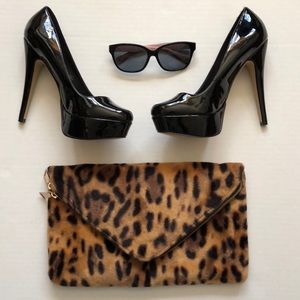 Faux Fur Leopard Envelope Clutch